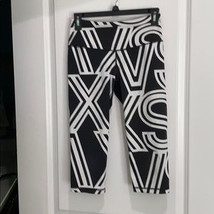 Victoria’s Secret VSX sport yoga pants, Sz XS